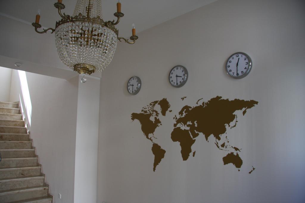 Hotel Gemini Дюселдорф Екстериор снимка