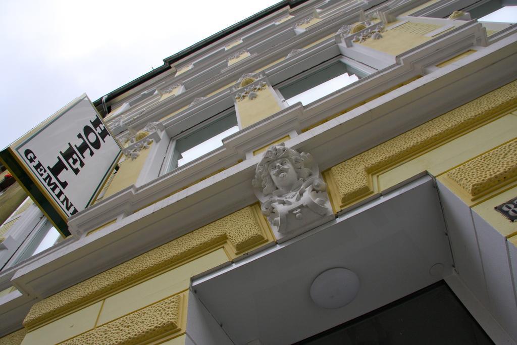 Hotel Gemini Дюселдорф Екстериор снимка